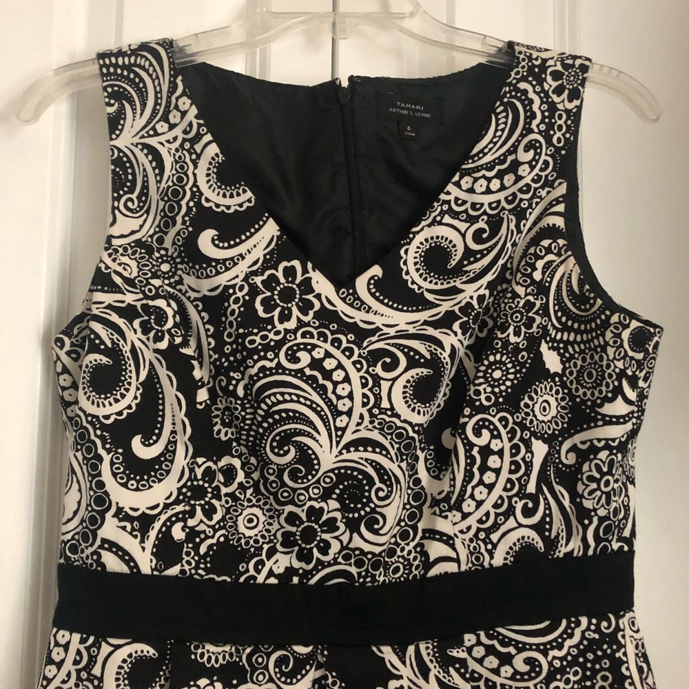 Tahari Sleeveless Dress
